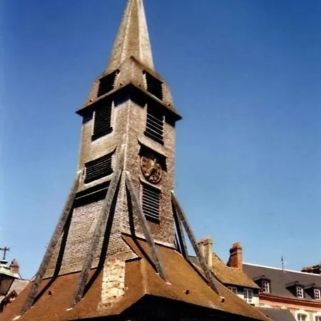 Au 14 Parking Prive 옹플뢰르